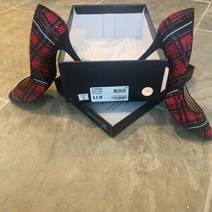 I.N.C womens red plaid heels 6.5